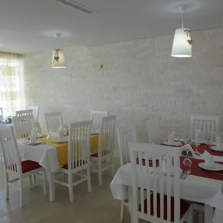 Villamaria 3*