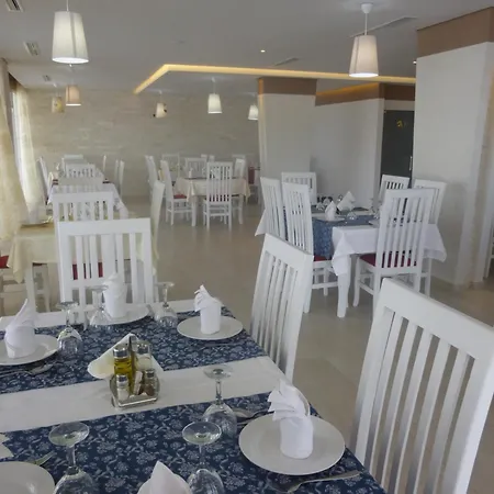 Hotel Villamaria 3*