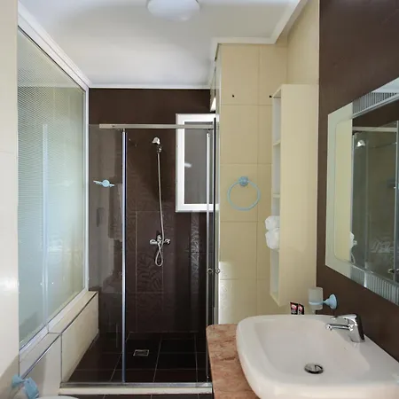 Отель Villamaria