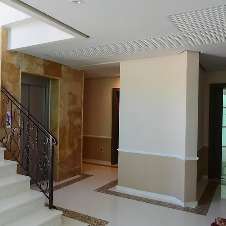 Отель Villamaria 3*